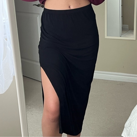 Brandy Melville Dresses & Skirts - Brandy Melville Skirt